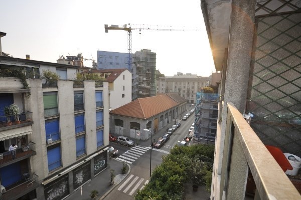 PPC private property consultants: Large Studio Flat between Centrale and Piazza della Repubblica