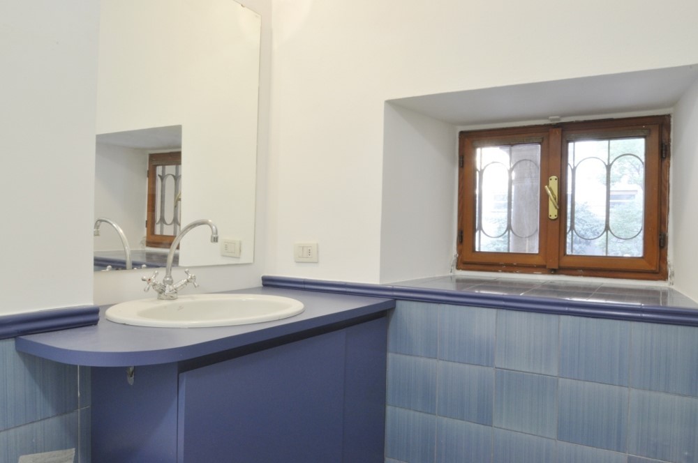 PPC private property consultants: Prestige apartment along Via Passione