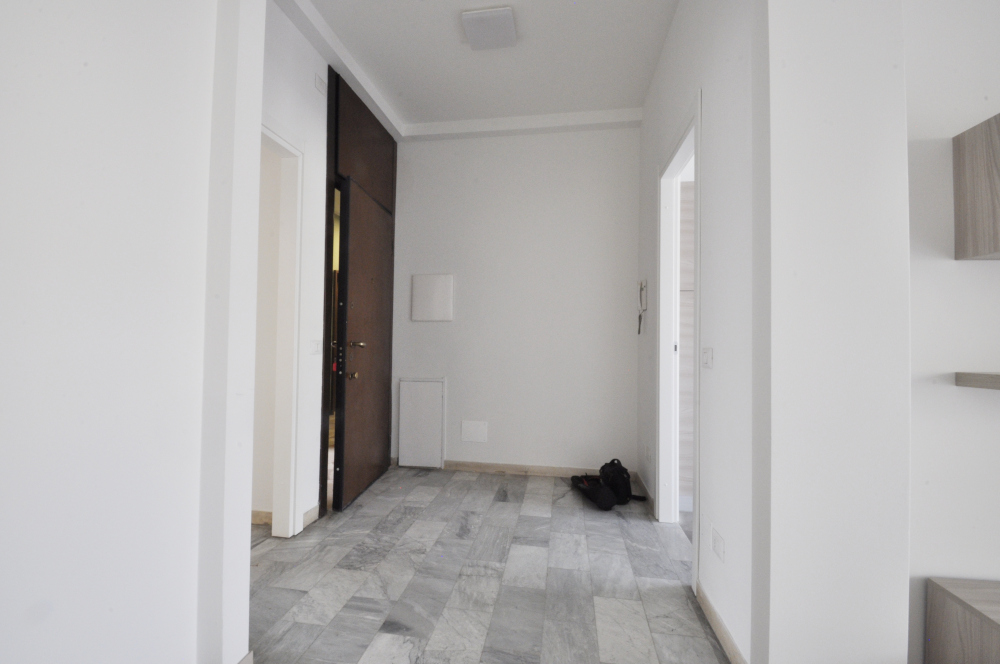 PPC private property consultants: Large renovated one bedroom flat along the Navigli